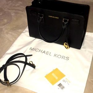 Michael Kors leather handbag ( brand new )